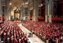 El laico "reina" con Cristo en las estructuras y ambientes del mundo Concilio Vaticano II