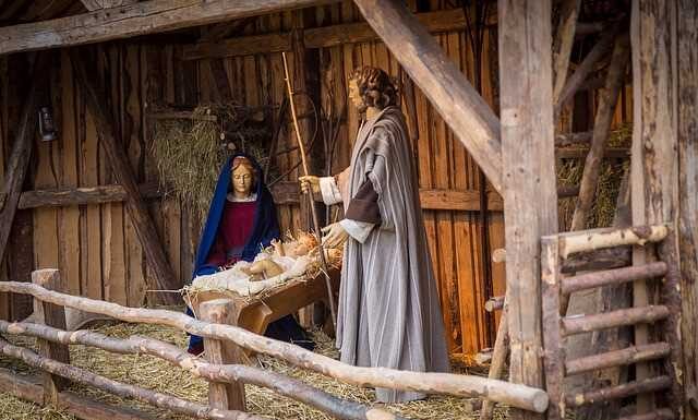 Para rezarlo de cara al pesebre contemplar el pesebre