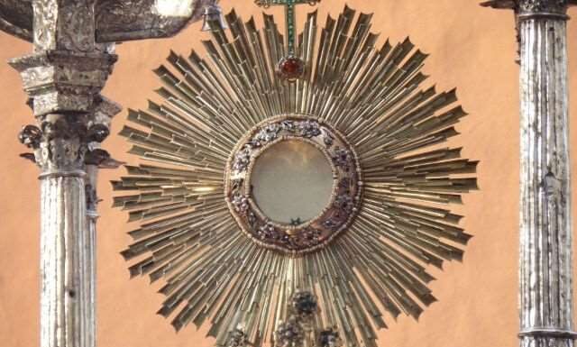 Corpus Christi: el Amor de Dios se hace Presencia viva Corpus Christi