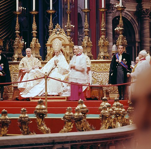 Pablo VI presidiendo la segunda sesión