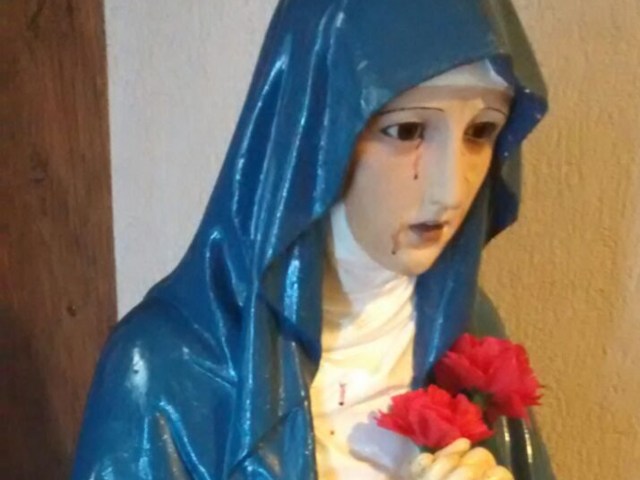 Virgen llora sangre