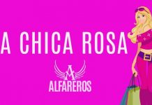 La chica de rosa